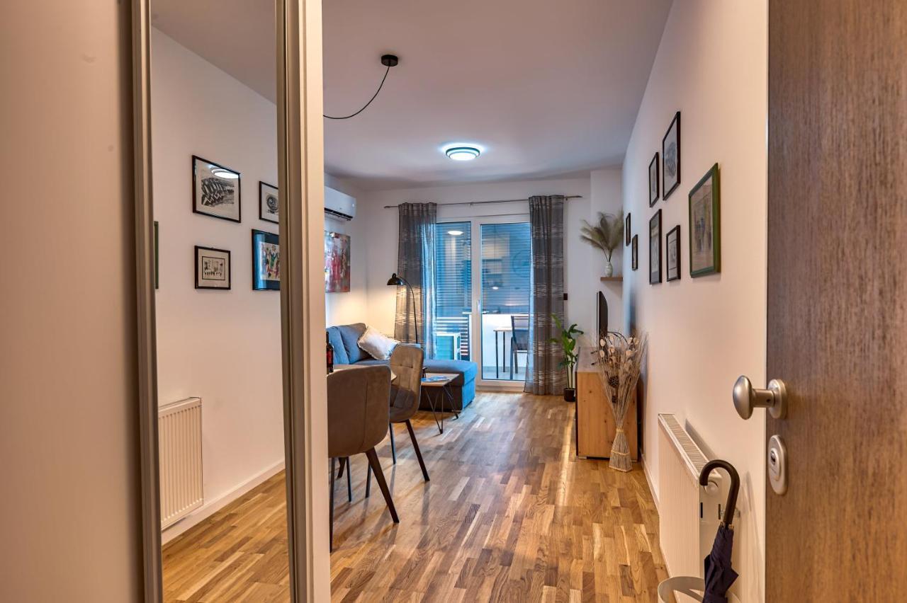 Art Apartment Monvidal Pula Exterior photo